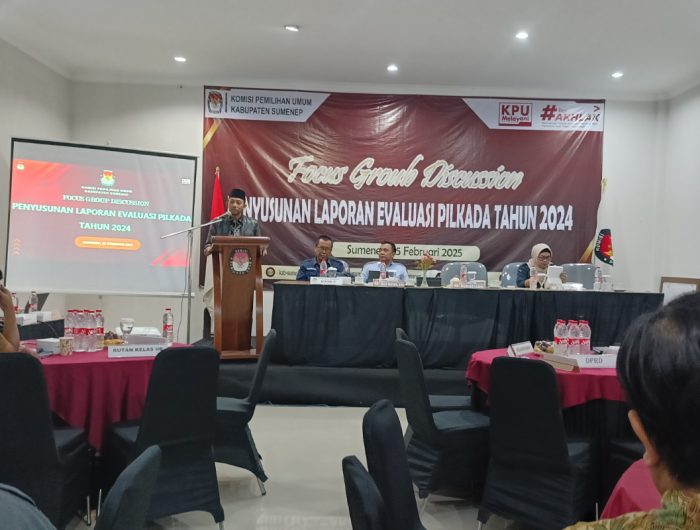 FOTO: KPU Kabupaten Sumenep menggelar focus group discussion (FGD) penyusunan laporan evaluasi Pilkada tahun 2024. Selasa (25 Februari 2025), di hotel El-Malik yang berlokasi di Jalan Hos Cokroaminoto Pajagalan Kecamatan Kota Sumenep.