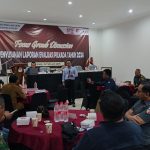 FOTO: Malik Mustafa, Komisioner KPU Sumenep saat memimpin jalannya focus group discussion (FGD) penyusunan laporan evaluasi Pilkada tahun 2024. Selasa (25 Februari 2025), di hotel El-Malik yang berlokasi di Jalan Hos Cokroaminoto Pajagalan Kecamatan Kota Sumenep.