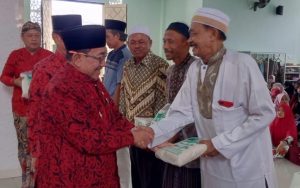 Pemkab Sumenep Salurkan Zakat Fitrah ASN