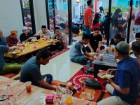 FOTO: Potret kebersamaan JB9 saat Buka Puasa dan Tahlil Bersama di Resto Mie Lagi Legi, Sumenep.