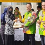 FOTO: Bank BPRS Bhakti Sumekar saat menggelar Ramadan Bazar Murah selama dua hari, mulai 20 hingga 21 Maret 2025, bertempat di halaman Kantor setempat. (Foto: Istimewa)