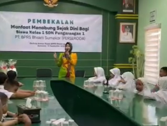 FOTO: PT. BPRS Bhakti Sumekar (Perseroda), secara aktif memberikan edukasi literasi dan inklusi keuangan di kalangan pelajar.