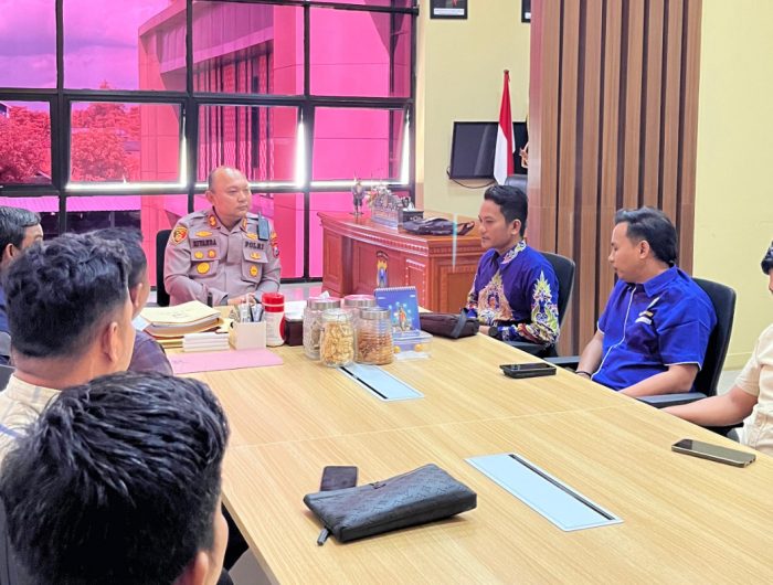 FOTO: Jajaran Dewan Pengurus Daerah Komite Nasional Pemuda Indonesia (DPD KNPI) Kabupaten Sumenep saat kunjungan silaturahmi ke Markas Kepolisian Resor (Polres) Sumenep, Selasa (3/6/2025).