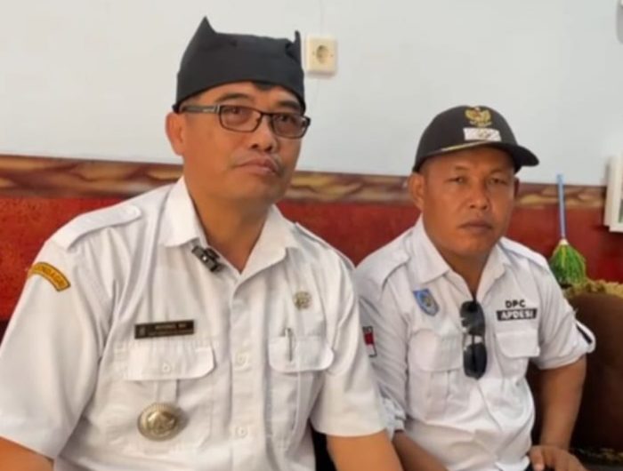 FOTO: Kepala Desa Kandangan, Riyono, saat diwawancarai media, Kamis (26/6/2025).