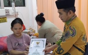 Baznas Sumenep Jangkau Kepulauan, Ringankan Perjuangan Ibu Muda dari Pulau Ra’as Melahirkan