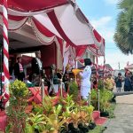 FOTO: Bupati Sumenep, Achmad Fauzi Wongsojudo, bertindak sebagai inspektur upacara peringatan Hari Ulang Tahun (HUT) ke-80 Republik Indonesia, di halaman Kantor Bupati Sumenep, Minggu (17/8/2025).
