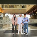 FOTO: Nadianto (tengah) dan Muhammad Vawaid, Penasehat hukum pelapor Nur Azizah, saat di Polresta Serang Kota. (Ist/wartazone.com)