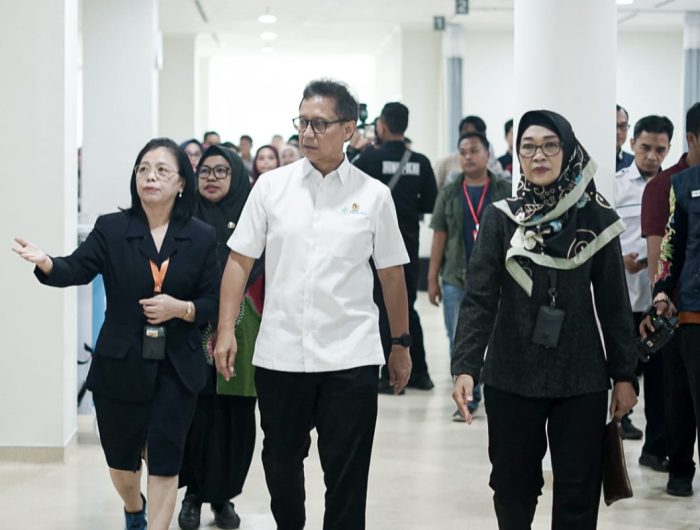 FOTO: Menteri Kesehatan Republik Indonesia, Budi Gunadi Sadikin, saat kunjungan kerja ke Rumah Sakit Baghraf Health Care (BHC) di Jalan Jokotole, Desa Babbalan, Kabupaten Sumenep, Kamis (28/8/2025).