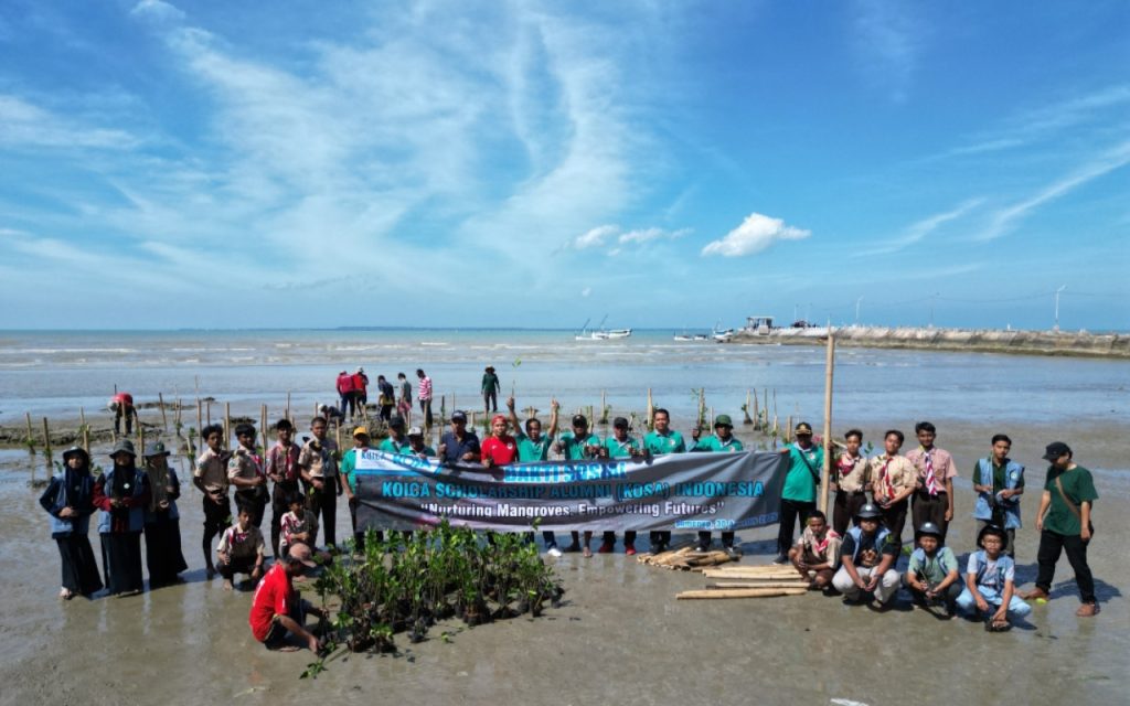 Tanam 10.000 Mangrove di Pesisir Sumenep, Pemkab Apresiasi Inisiatif KOSA