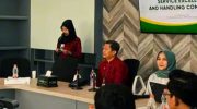 FOTO: PT BPRS Bhakti Sumekar bekerja sama dengan Muamalat Institute menggelar pelatihan bertajuk “Training Service Excellent & How to Handling Complaint” untuk meningkatkan kompetensi pegawai. (Ist/wartazone.com)