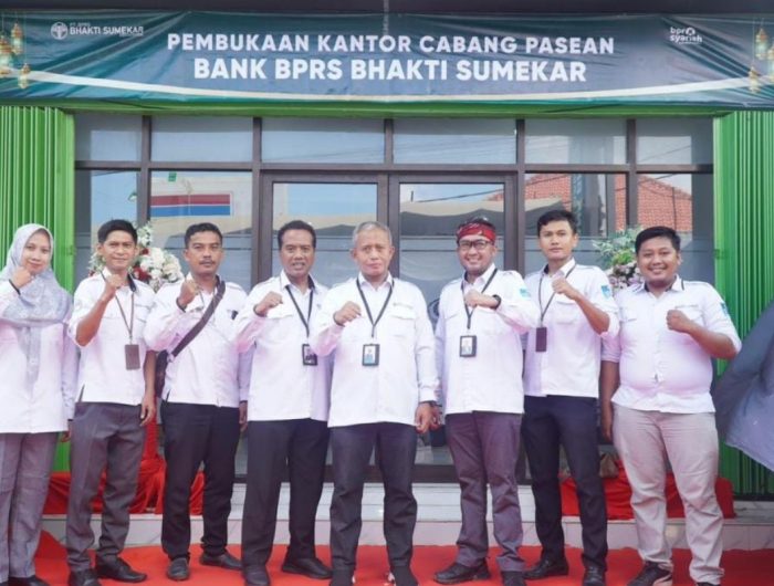 FOTO: Peresmian kantor cabang baru PT Bank Perekonomian Rakyat Syariah (BPRS) Bhakti Sumekar Perseroda di Kecamatan Pasean, Kabupaten Pamekasan, pada Rabu (1/10/2025).