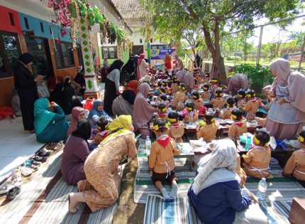 FOTO: TK Tahfidz Al-Fatih saat menggelar Cooking Class. Jumat (3/10/2025).