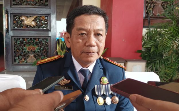 FOTO: Kepala Dinas Perumahan Rakyat, Kawasan Permukiman, dan Perhubungan (Disperkimhub) Sumenep, Yayak Nurwahyudi. (Ist/wartazone.com)