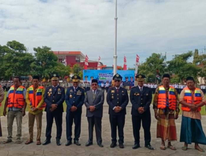 Caption: Foto bersama usai Peringatan Hari Perhubungan Nasional (Harhubnas) 2025 di Kabupaten Sumenep. (Ist/wartazone.com)