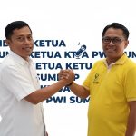 FOTO: Dua kandidat Ketua PWI Sumenep masa bakti 2025–2028, M. Syamsul Arifin (kanan), wartawan Harian Bhirawa, Ketua PWI Sumenep periode 2022–2025 dan Faisal Warid, wartawan Radio Republik Indonesia (RRI) yang kini menjabat Sekretaris PWI Sumenep. (Kolase foto Ist for wartazone.com)