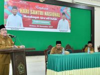 FOTO: Wakil Bupati Sumenep KH. Imam Hasyim saat membuka MQK 2025, di Aula Kantor Kementerian Agama Sumenep, Selasa (04/11/2025).