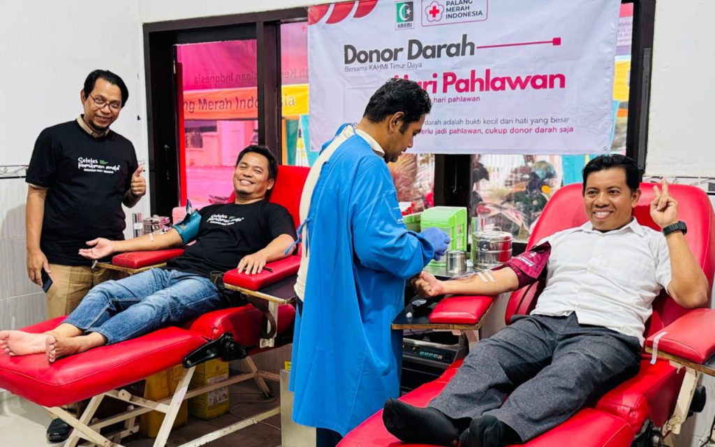 Maknai Hari Pahlawan, Alumni HMI Sumenep Donorkan Darah Sebagai Wujud Pengabdian Sosial