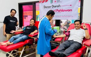 Maknai Hari Pahlawan, Alumni HMI Sumenep Donorkan Darah Sebagai Wujud Pengabdian Sosial