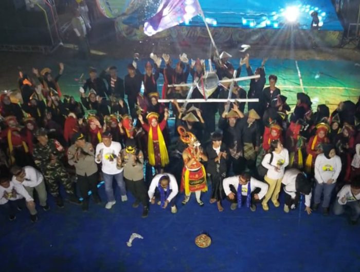 FOTO: Festival Pesisir 4 di Pulau Giligenting bertema Lengghi, diinisiasi SKK Migas–Husky CNOOC Madura Limited (HCML) pada Sabtu (6/12/2025).