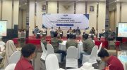 FOTO: Jaringan Media Siber Indonesia (JMSI) Sumenep menggelar Diskusi Publik bertema “Pilkadaewat DPRD: Solusi atau Kemunduran Demokrasi”, di Hotel Kaberaz, Rabu (21/1/2026).