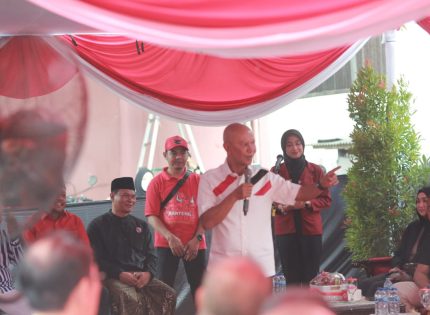 FOTO: Anggota DPR RI Fraksi PDI Perjuangan dari Daerah Pemilihan Madura XI, MH Said Abdullah saat kunjungan kerja ke Desa Pangarangan, Kecamatan Kota, Kabupaten Sumenep, Sabtu (7/2/2026).