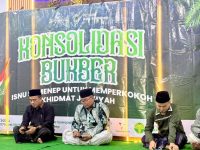 FOTO: Pengurus PC ISNU Sumenep menggelar buka puasa bersama sebagai ajang memperkuat konsolidasi organisasi, di Aula As Syarqawi, Kantor PCNU Sumenep, Sabtu (7/3/2026).
