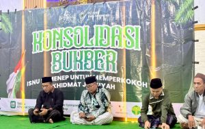 FOTO: Pengurus PC ISNU Sumenep menggelar buka puasa bersama sebagai ajang memperkuat konsolidasi organisasi, di Aula As Syarqawi, Kantor PCNU Sumenep, Sabtu (7/3/2026).