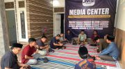 FOTO: Pengurus JMSI Kabupaten Sumenep saat menggelar buka puasa bersama di Sekretariat JMSI, Jalan Sultan Abdurrahman Gang V Nomor 13, Kota Sumenep, Senin (16/3/2026) sore.