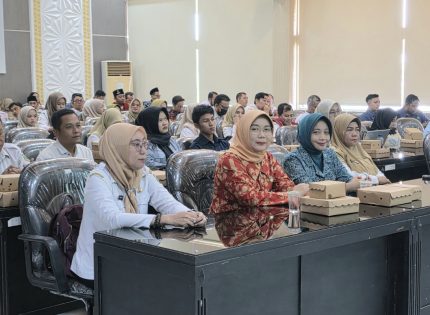 FOTO: Dinsos P3AKB Bondowoso saat menggelar rapat koordinasi antar organisasi perangkat daerah (OPD), evaluasi mandiri Kabupaten Layak Anak.