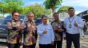 FOTO: Jajaran direksi BPRS Bhakti Sumekar bersama Rektor Universitas Bahaudin Mudhary Madura, usai peluncuran Program Innovatif Collaboration Project (ICP) sebagai wadah praktik mahasiswa Fakultas Bisnis dan Ekonomi, di Blok A Pasar Anom.