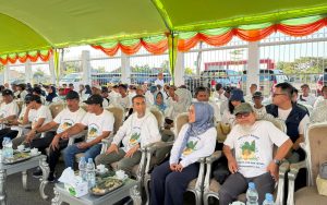 FOTO: Kegiatan penanaman pohon sebagai bentuk komitmen bersama terhadap pelestarian lingkungan antara manajemen Medco Energi dan Pemkab Pamekasan, pada Hari Lingkungan Hidup Sedunia, di Stadion Gelora Madura Ratu Pamelingan. Jumat (5/6/2026).