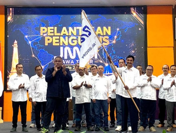 FOTO: Prosesi pelantikan Pengurus Jaringan Media Siber Indonesia (JMSI) Jawa Timur periode 2025-2030 berlangsung di Grand Mercure Hotel Surabaya, Rabu (10/6/2026).