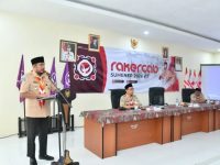 FOTO: Bupati Sumenep, Achmad Fauzi Wongsojudo, saat membuka Rakercab Pramuka Kwarcab Sumenep. Senin (22/6/2026).