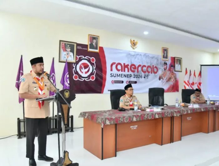 FOTO: Bupati Sumenep, Achmad Fauzi Wongsojudo, saat membuka Rakercab Pramuka Kwarcab Sumenep. Senin (22/6/2026).