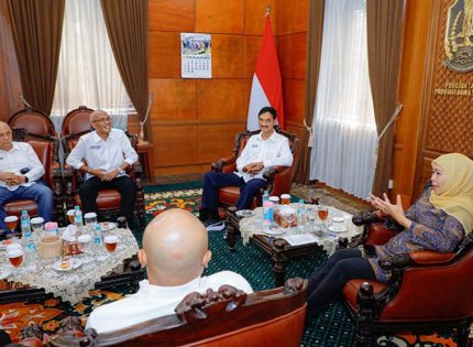 FOTO: Audiensi pengurus JMSI Jatim dengan Gubernur Jawa Timur, Khofifah Indar Parawansa, di Kantor Gubernur Jawa Timur, Jalan Pahlawan, Surabaya, Senin (22/6/2026).