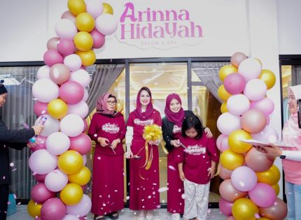 FOTO: Grand Opening Arinna Hidayah Salon & SPA, di Jalan Gedungan Timur, Kecamatan Batuan, tepat di sebelah barat Kantor Dinas Kesehatan Kabupaten Sumenep. Selasa (28/7/2026).