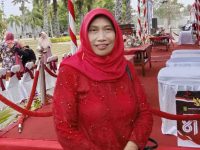 FOTO: Direktur RSUD dr. H. Moh. Anwar Sumenep, dr. Erliyati, setelah mengikuti upacara peringatan detik-detik Proklamasi Kemerdekaan RI di halaman Kantor Bupati Sumenep, Senin (17/8/2026).