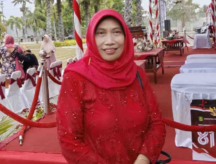 FOTO: Direktur RSUD dr. H. Moh. Anwar Sumenep, dr. Erliyati, setelah mengikuti upacara peringatan detik-detik Proklamasi Kemerdekaan RI di halaman Kantor Bupati Sumenep, Senin (17/8/2026).