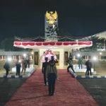FOTO: Bupati Sumenep, Achmad Fauzi Wongsojudo, bersama jajaran Forkopimda, saat mengikuti Apel Kehormatan dan Renungan Suci (AKRS) untuk mengenang jasa para pahlawan. Sabtu (15/8/2026) dini hari.