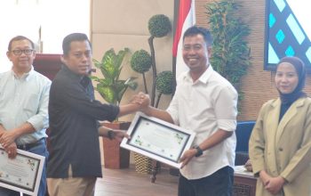 FOTO: Persatuan Wartawan Indonesia (PWI) Sumenep, menggelar Pelatihan Kehumasan dan Pengelolaan Media Sosial, kepada pengelola informasi dari berbagai instansi dan lembaga di Kabupaten Sumenep, Rabu (23/9/2026). (Ist/wartazone.com)