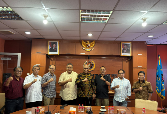FOTO: Ketua Umum JMSI Teguh Santosa saat bertemu Ketua Umum Persatuan Wartawan Indonesia (PWI) Akhmad Munir di Kantor PWI, Gedung Dewan Pers, Jalan Kebon Sirih, Jakarta, Kamis (24/9/2026).