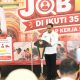 FOTO: Sekretaris Daerah (Sekda) Kabupaten Sumenep, Agus Dwi Saputra, saat meninjau pelaksanaan Job Fair 2026, di gedung KORPRI Sumenep, Rabu (23/9/2026). (Ist/wartazone.com)