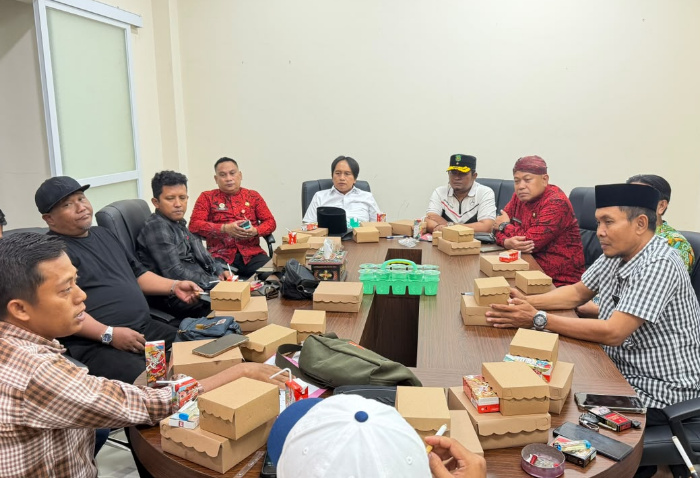 FOTO: Rapat persiapan Jalan Sehat Politik DPRD Kabupaten Sumenep yang dijadwalkan berlangsung Minggu, 18 Oktober 2026. (Ist/wartazone.com)