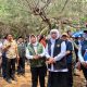 FOTO: Gubernur Jawa Timur Khofifah Indar Parawansa saat melakukan kunjungan kerja di kawasan Pantai Slopeng, Kabupaten Sumenep, Rabu (14/10/2026). (Ist/wartazone.com)